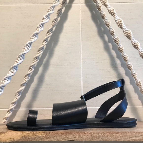 Universal Thread Target Black Toe Wrap Sandal - Picture 5 of 10